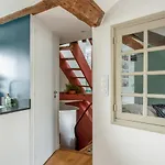 Charming Flat In The Historic Centre Of Paris - Welkeys
